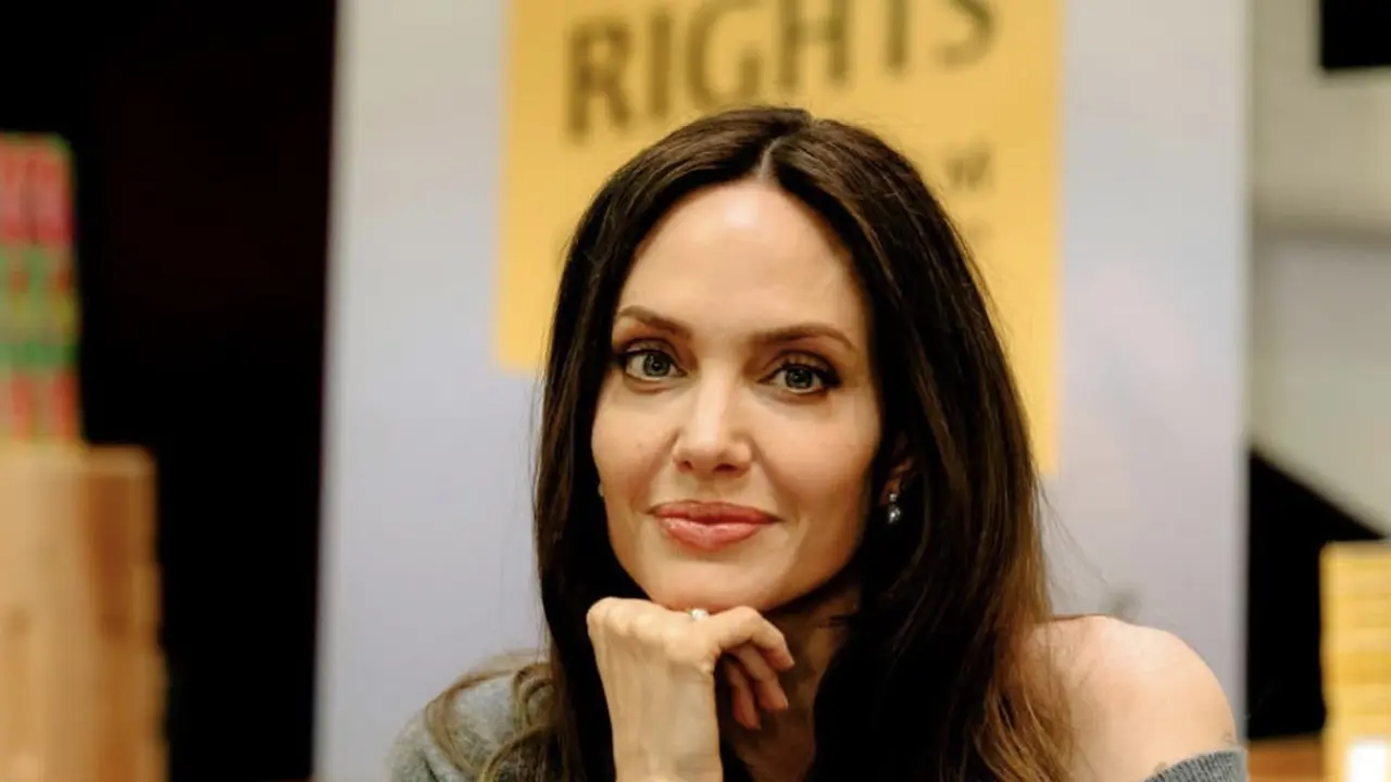 Gaya Parenting Multikultural Ala Angelina Jolie (photo by instagram.com/angelinajolie)