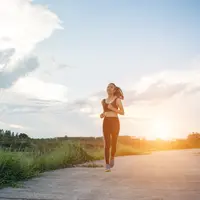 Ilustrasi jogging/Copyright Freepik/jcomp