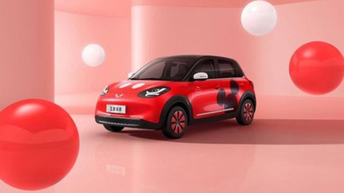Imutnya Mobil Listrik Wuling Binguo Edisi Mickey Mouse