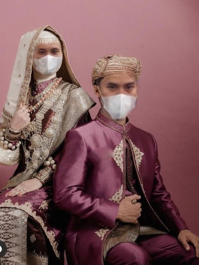 Pria Ini Minta Foto Detik-detik Pernikahannya Diedit, 6 Hasilnya Kocak Banget