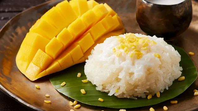 Khao Niao Mamuang (TasteAtlas)