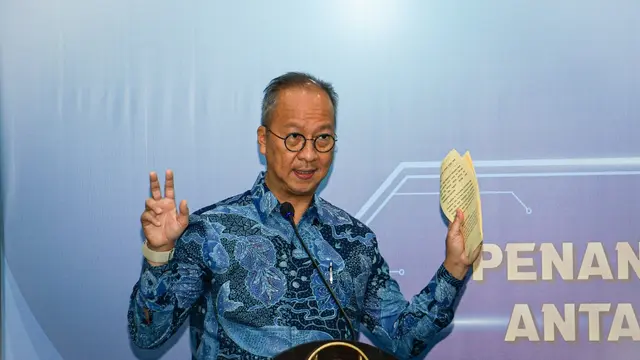 Menteri Perindustrian Agus Gumiwang Kartasasmita.