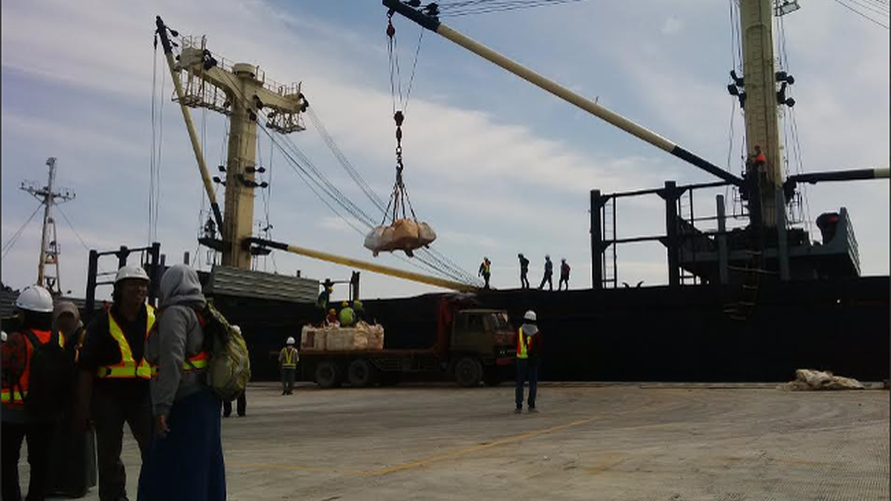 Pelindo III Kembali Buka Dermaga Baru di Gresik