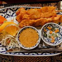 Penderita kolesterol harus memilah mana makanan yang baik untuk tubuh agar kolesterol tetap terjaga dan juga dapat menurunkan kadarnya (Foto: Unsplash.com/Markus Winkler)