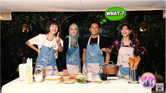 Disebut Cocok, Ini 6 Kebersamaan Ariel NOAH dan Dina Lorenza Masak Bareng