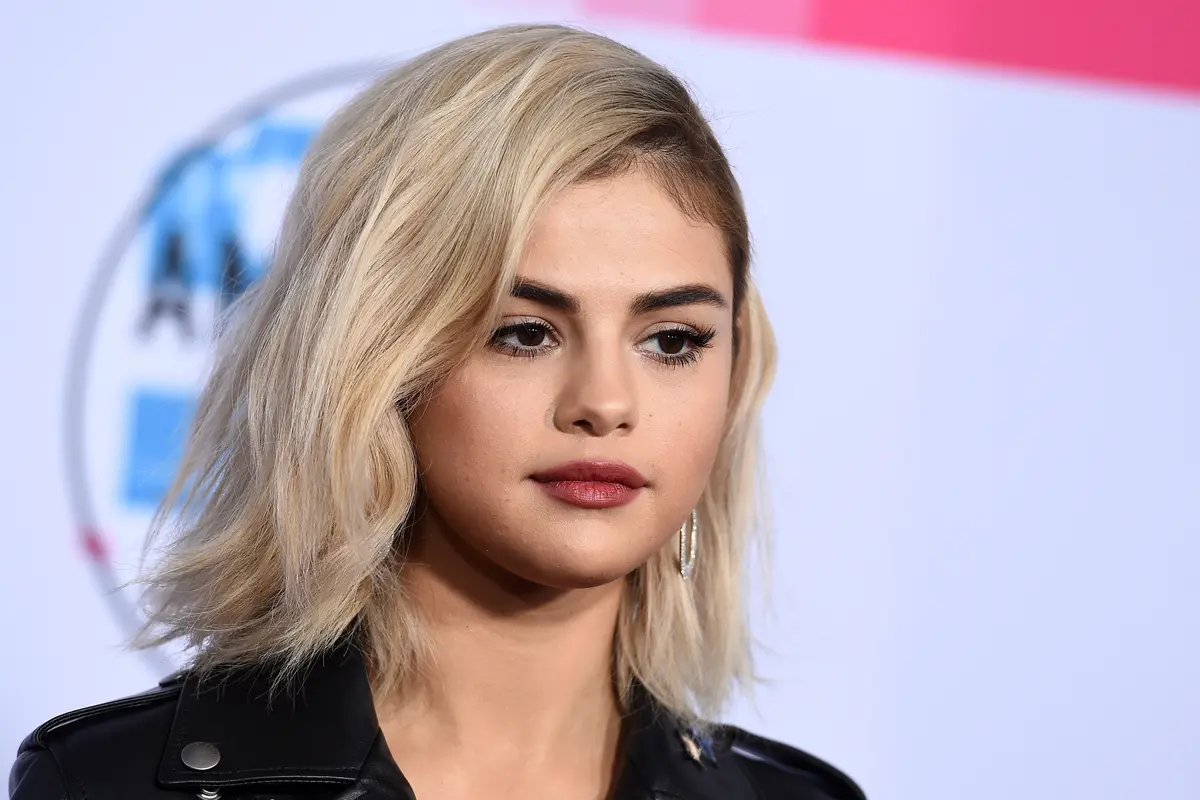 Selena Gomez di American Music Awards 2017