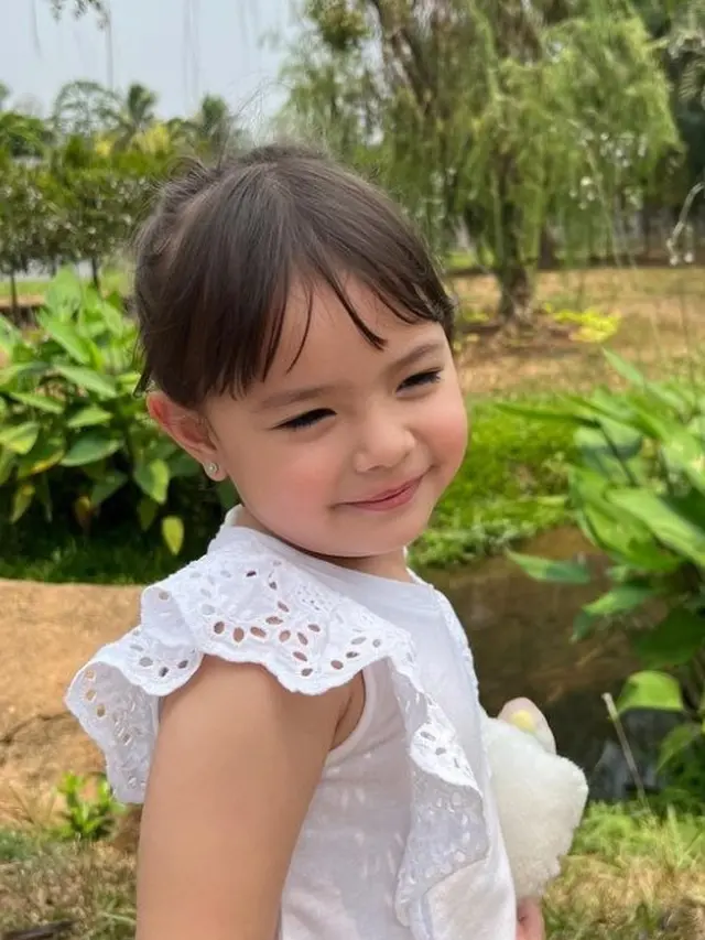 Potret Chloe Emmanuelle (Sumber: Instagram/chloeemmanuellevanwattimena)