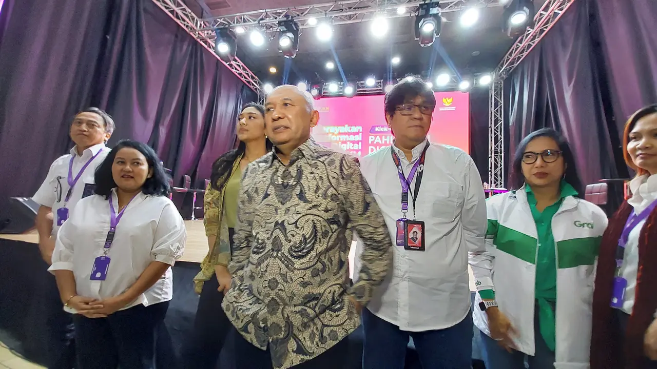 Menteri Koperasi dan UKM Teten Masduki  usai mengisi acara Pahlawan Digital UMKM 2022, di M-Bloc Space, Senin (3/10/2022).