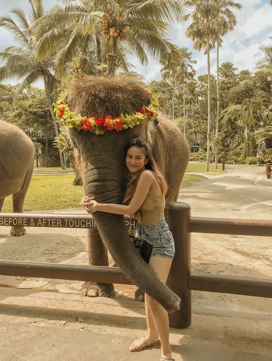 Sinetron Siapa Takut Jatuh Cinta sempat mendapat predikat nomer satu pada masanya. Kesuksesan ini pun membawa popularitas sendiri bagi Gabriella. Akun media sosialnya pun akhirnya kebanjiran pengikut, padahal mulanya pengikutnya tak kurang dari 30 ribu saja. (Liputan6.com/IG/@gabriellalarasati)