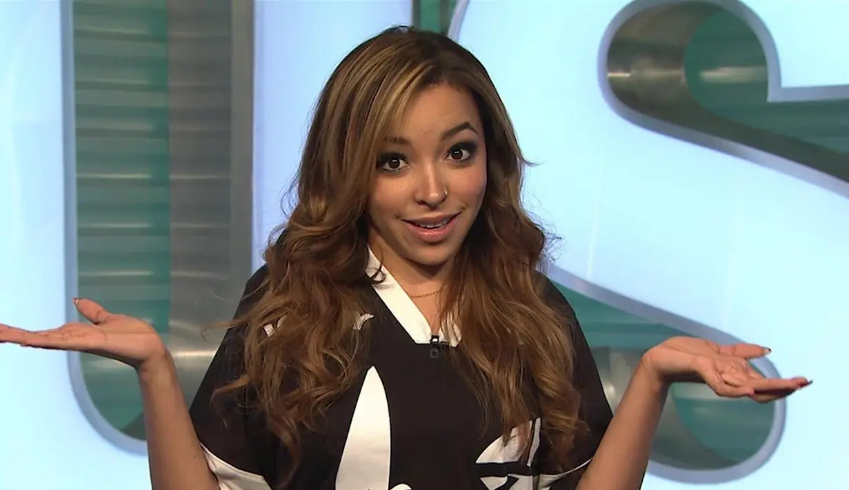 Bahkan Tinashe mengatakan bahwa Ben Simmons mengiriminya pesan saat tengah berkencan dengan Kendall Jenner. Setelah dikonfirmasi, hal tersebut tak benar adanya. (Fuse TV)