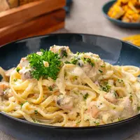 ilustrasi fettuccine carbonara/Michaelnero/Shutterstock