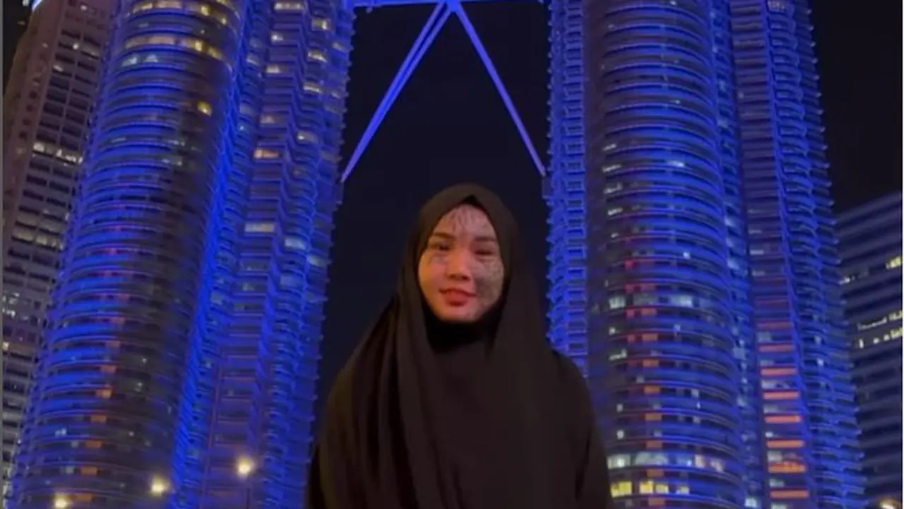 6 Potret Mondy Tatto Anak Punk yang Kini Hijrah, Ngaku Dilecehkan Ustaz Ebit Lew