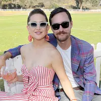 Kate Hudson kini tengah mengalami fase hidup yang sangat menyedihkan sesaat sebelum melahirkan anak perempuannya. (Hello!)