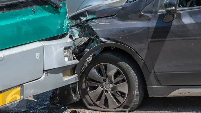 Kecelakaan Lalu Lintas dan Kecelakaan Mobil