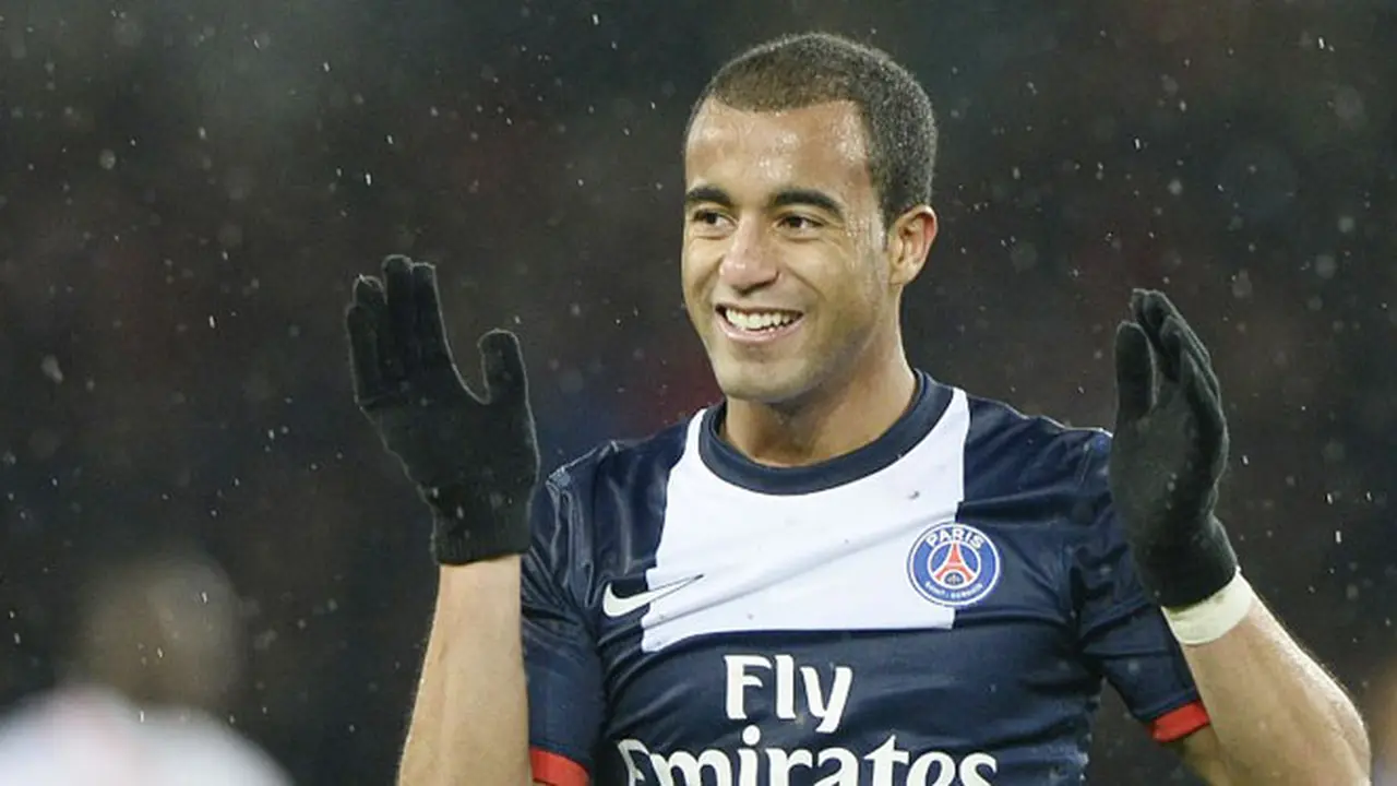 lucas-moura-131118b.jpg