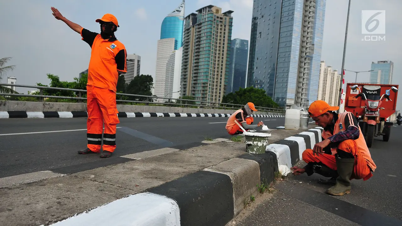 Cat Trotoar Jelang Hari Kemerdekaan