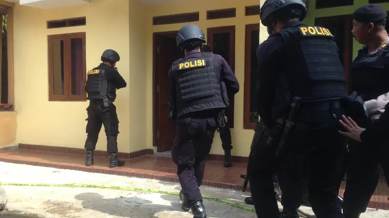 Kontrakan Terduga Teroris Sunakim di Bogor Digeledah Densus 88