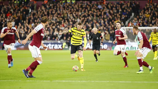 FOTO: West Ham United Hajar Watford 1-0