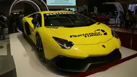 Lamborghini Huracan hadir di GIIAS 2017 di booth Pertamina Persero.