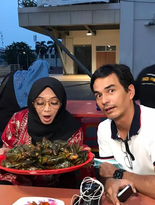 Rina Gunawan dan Teddy Syah (Instagram/rinagunawan28)