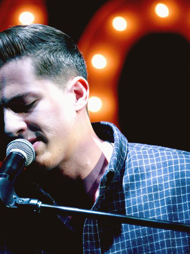 [Bintang] Kenali lebih Dekat Penyanyi Tampan Charlie Puth