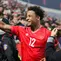 Nguyen Xuan Son setelah pertandingan terakhir penyisihan Grup B Piala AFF 2025 melawan Myanmar di Stadion Viet Tri, Phu Tho, Sabtu (21-12-2024). Pemain naturalisasi itu mencetak empat gol dari lima gol kemenangan Timnas Vietnam di laga ini. (Bola.com/VFF)