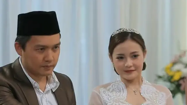 Main Sinetron Bareng, Ini 6 Potret Kebersamaan Dearly Dave dan Voke Victoria