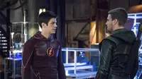 Arrow dan The Flash bakal berduet di sebuah spin off keren. Sehebat apa ya kira-kira?