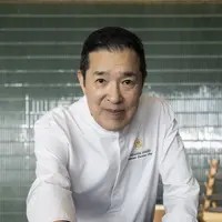 Menikmati kuliner tradisi Jepang yang diracik oleh Chef Tadashi Inose (Keyaki Japanese Restaurant)