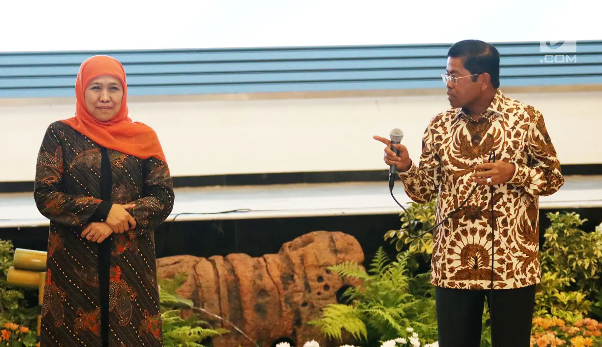 Idrus Marham berbicara usai serah terima jabatan Menteri Sosial di Kantor Kementerian Sosial, Salemba, Jakarta Pusat, Kamis (18/1). Pengangkatan Idrus Marham memperkuat akar Partai Golkar di Istana Negara. (Liputan6.com/Angga Yuniar)
