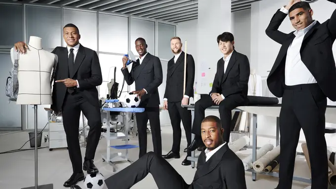 Tampil Maskulin ala Kylian Mbappe DKK dengan Setelan Jas Dior, Intip Inspirasinya!