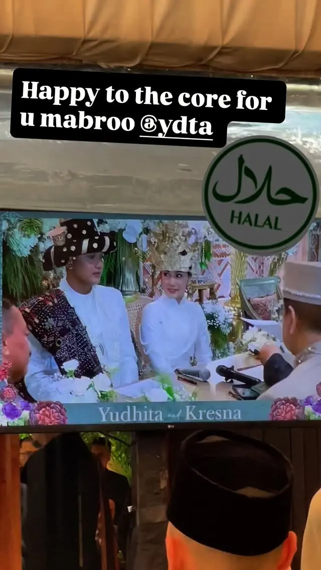 8 Momen pernikahan adik Raditya Dika, kental nuansa adat Mandailing