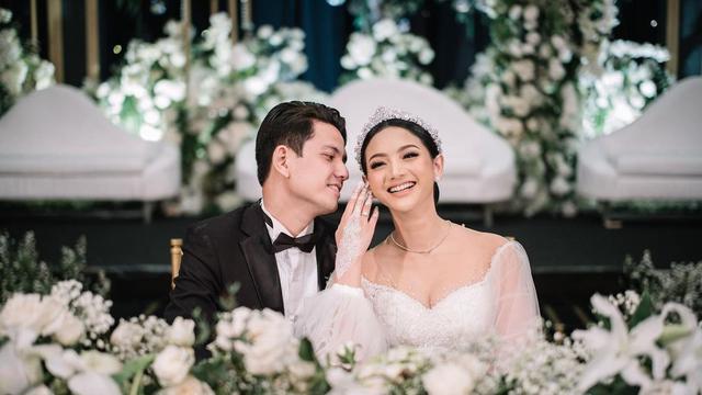 Rendi Jhon dan Glenca Chysara. (Foto: Instagram/glencachysaraofficial)