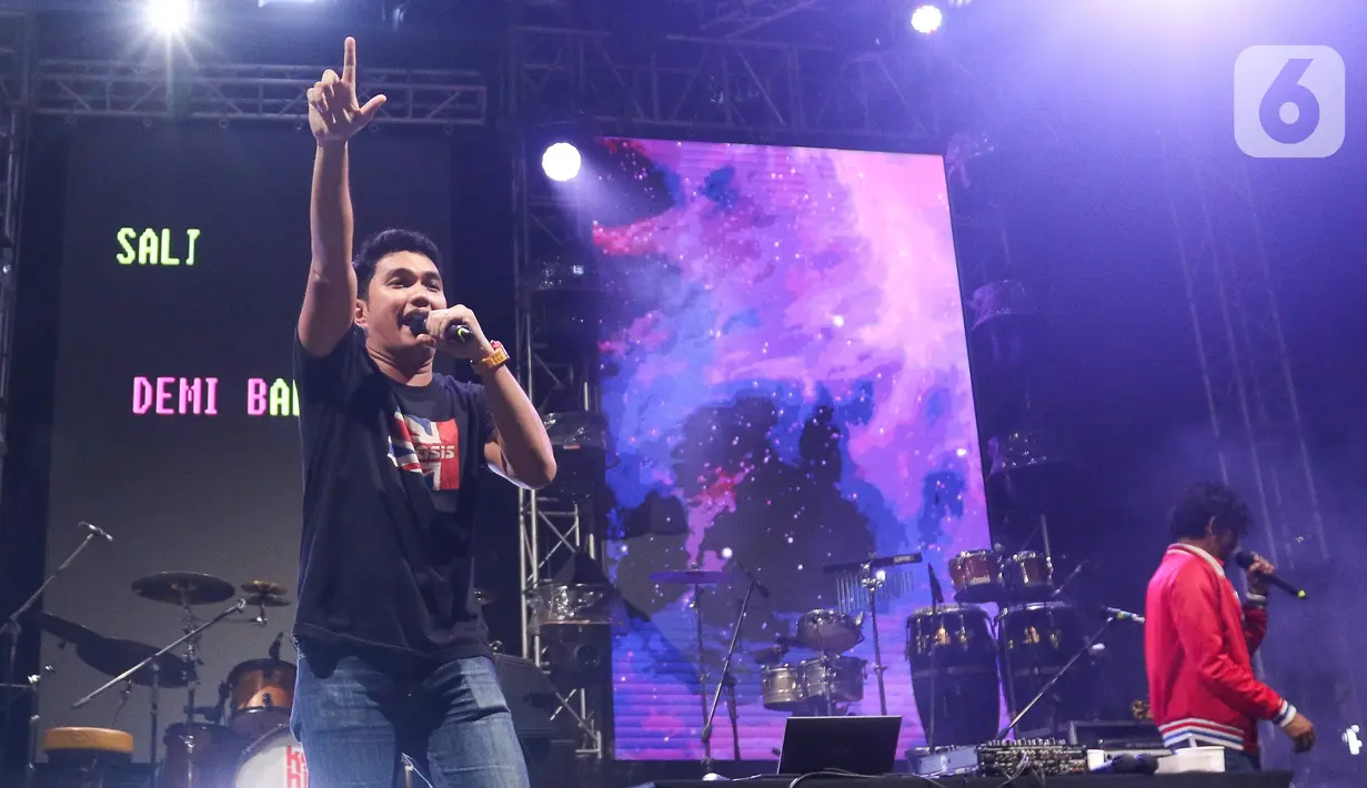 Acara di Area Pulau Satu Senayan Park, Jakarta Pusat, ini digelar gratis untuk masyarakat yang sudah mendaftar di Youniverse.id. (Liputan6.com/Herman Zakharia)