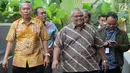 Direktur Dana Perimbangan Kemenkeu Putut Hari Satyaka (tengah) saat tiba di Gedung KPK, Jakarta, Jumat (1/3). Putut diperiksa sebagai saksi dalam kasus dugaan suap pengurusan anggaran dana alokasi khusus (DAK) Kebumen. (Merdeka.com/Dwi Narwoko)
