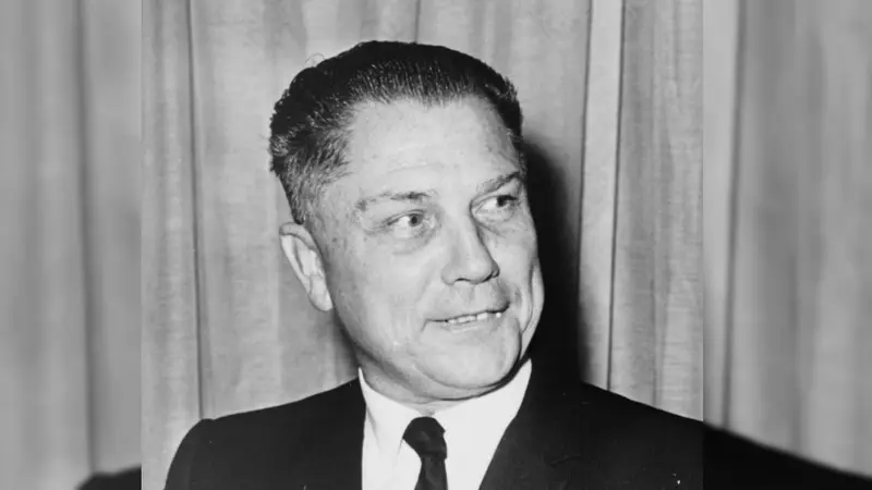 James Riddle Hoffa, aktivis hak buruh AS yang lenyap pada 31 Juli 1975 (Wikimedia Commons)