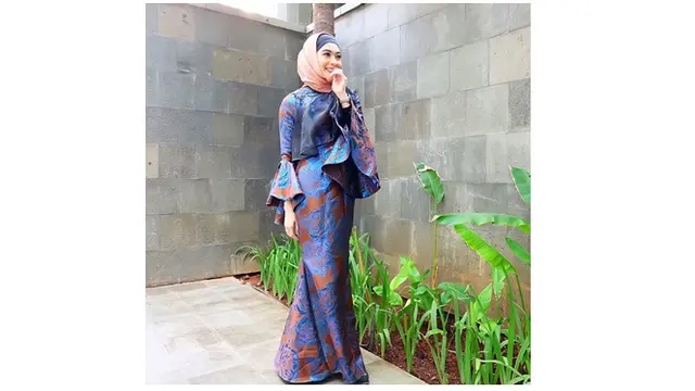 7 Potret Terbaru Indah Dewi Pertiwi yang Makin Memesona, Buka Bisnis Busana Muslim