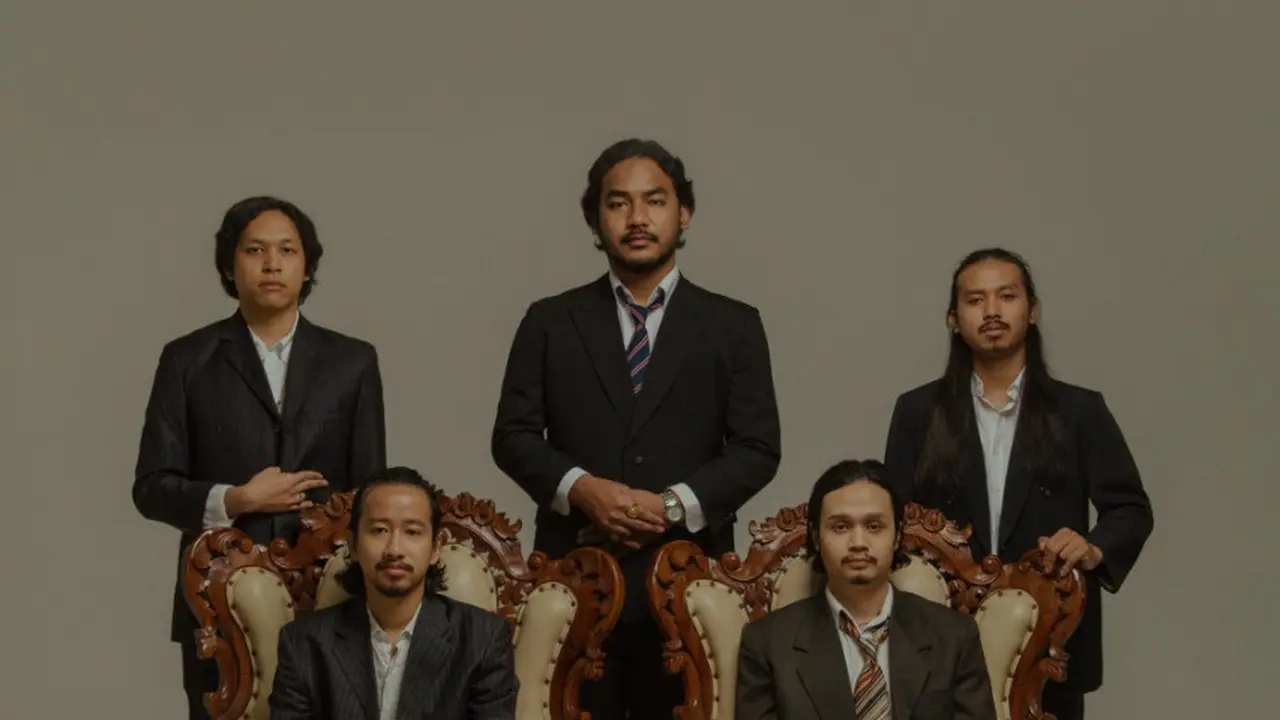 Grup Musik .Feast