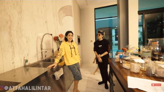 Ditipu Nyaris Rp 10 Miliar, Ini 6 Potret Rumah Jessica Iskandar yang Segera Dijual