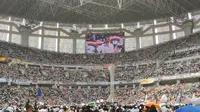 Calon presiden (capres) nomor urut satu Anies Baswedan, melangsungkan kampanye akbar terakhir di Jakarta Internasional Stadium (JIS), Jakarta Utara, Sabtu (10/2/2024) (Liputan6.com/Winda Nelfira)
