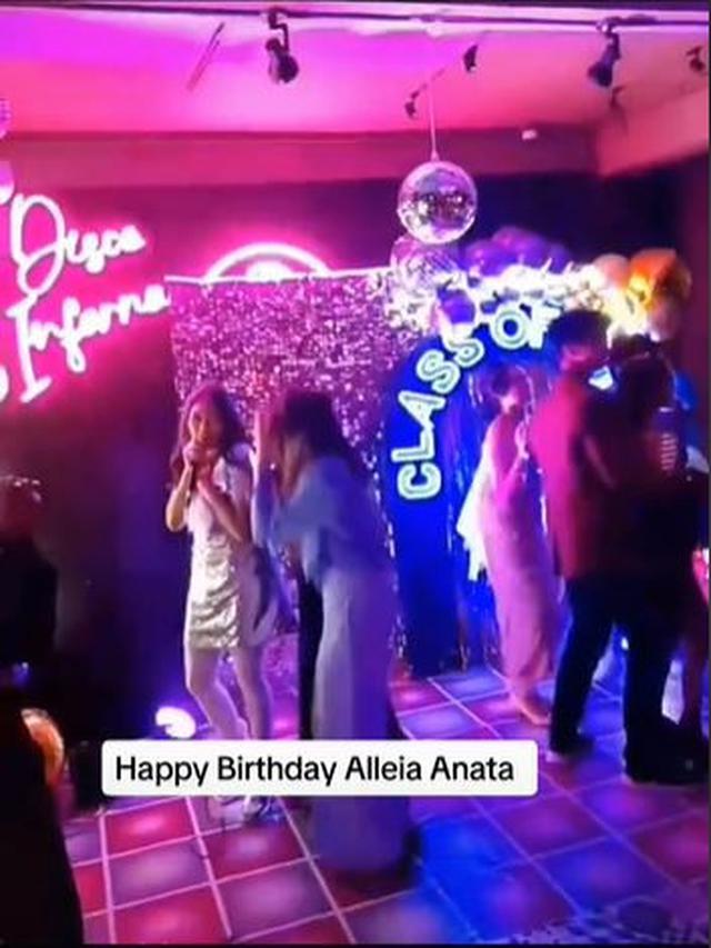 6 Momen Pesta Ulang Tahun ke-18 Alleia Anak Ariel NOAH, Meriah Bertema Disko