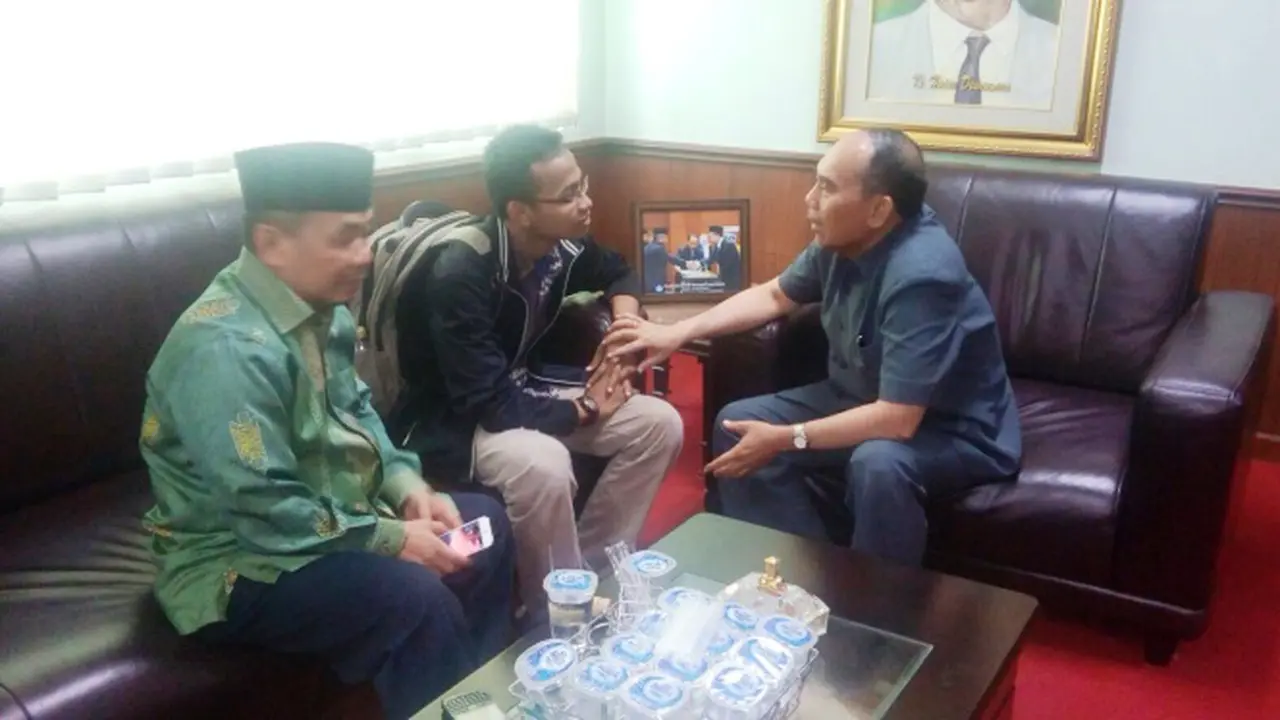 Ronny Setiawan, Ketua BEM UNJ dan Rektor UNJ, Mengambil Jalan Damai