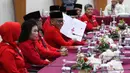 DPP Partai Demokrasi Indonesia Perjuangan (PDIP) mendaftarkan bakal calon legislatif (bacaleg) ke Komisi Pemilihan Umum (KPU), Jakarta, Kamis (11/5/2023). (Liputan6.com/Herman Zakharia)