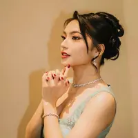Pesona Shania Gracia JKT48 Hadir di Gala Premier Hidup Ini Terlalu Banyak Kamu. [@jkt48gracia]