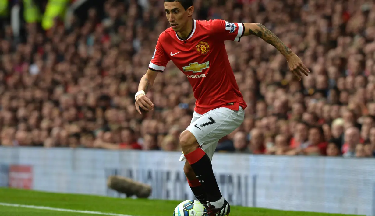 4. Angel Di Maria - Mahar besar dikeluarkan Man United demi datangkan Angel Di Maria dari Real Madrid pada tahun 2013. Harga 60 juta euro membuat penampilan Di Maria tak sesuai dan mulai dipertanyakan oleh fans United. (AFP/Paul Ellis)
