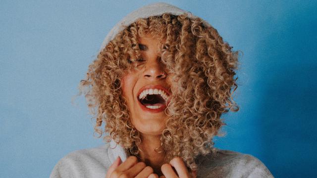 Rambut Keriting - Vania