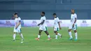 <p>Para pemain PSS Sleman tertunduk lesu setelah ditaklukkan Dewa United pada laga pekan ke-15 BRI Liga 1 di Stadion Indomilk Arena, Tangerang, Jumat (6/10/2023). PSS Sleman kalah dengan skor 1-3. (Bola.com/M. Iqbal Ichsan)</p>