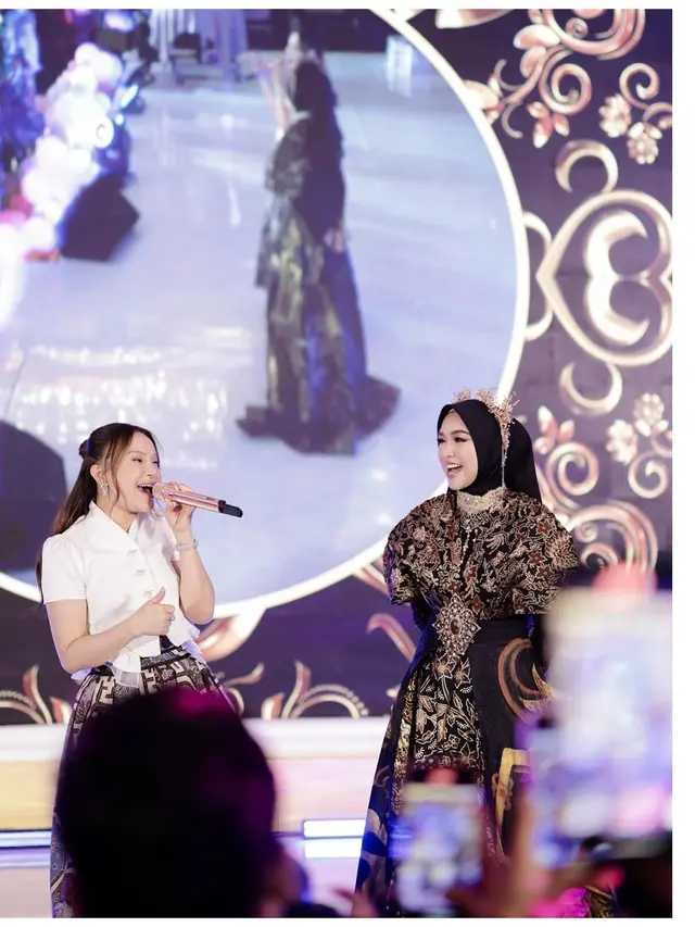 10 Potret Baju Pesta Artis Bertema Tradisional di Perayaan Ultah Ria Ricis dan Moana