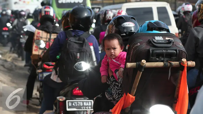 20150715-Pemudik Motor di Pantura-Jabar