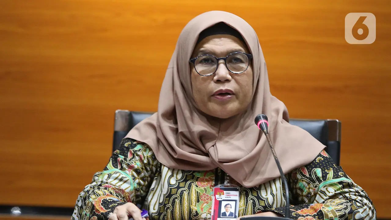 KPK Perlihatkan Barang Bukti OTT Wahyu Setiawan